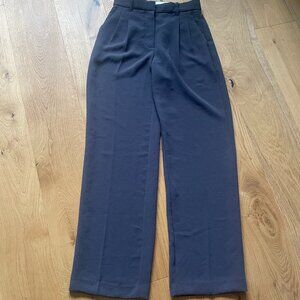 Aritzia Wilfred Effortless Pant